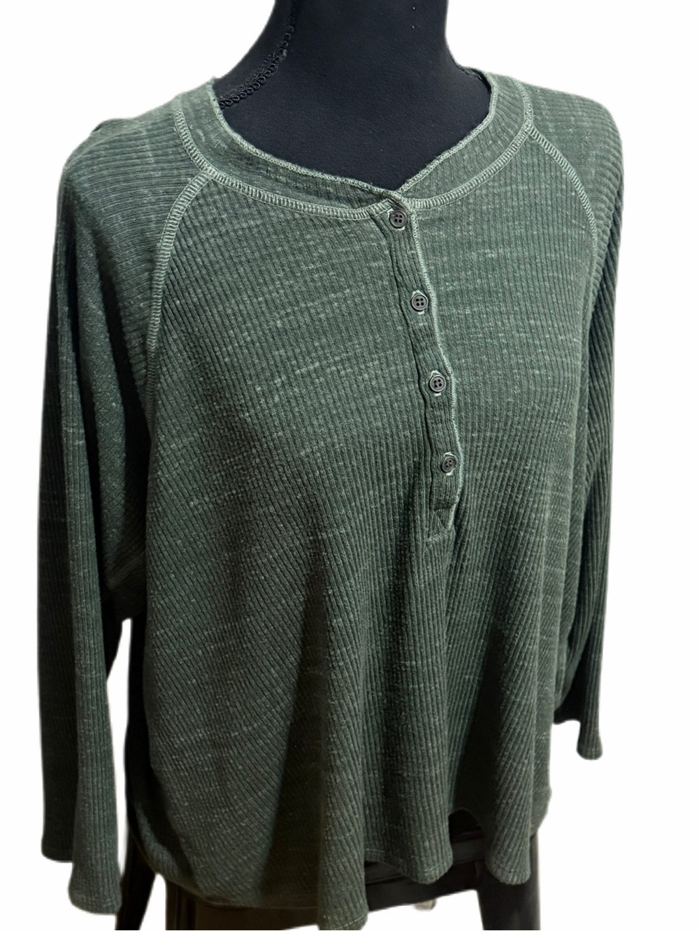NSF Womens Green Ribbed Henley top with drop shoulders in very good condition xl